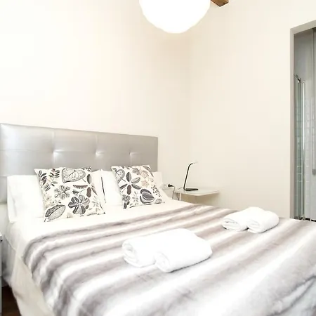 Apartments Barcelona Sagrada Buitenkant foto